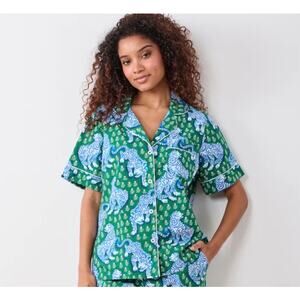 Print Fresh Tiger Queen Pajama Top Size Medium Green Button Short Sleeve Cotton